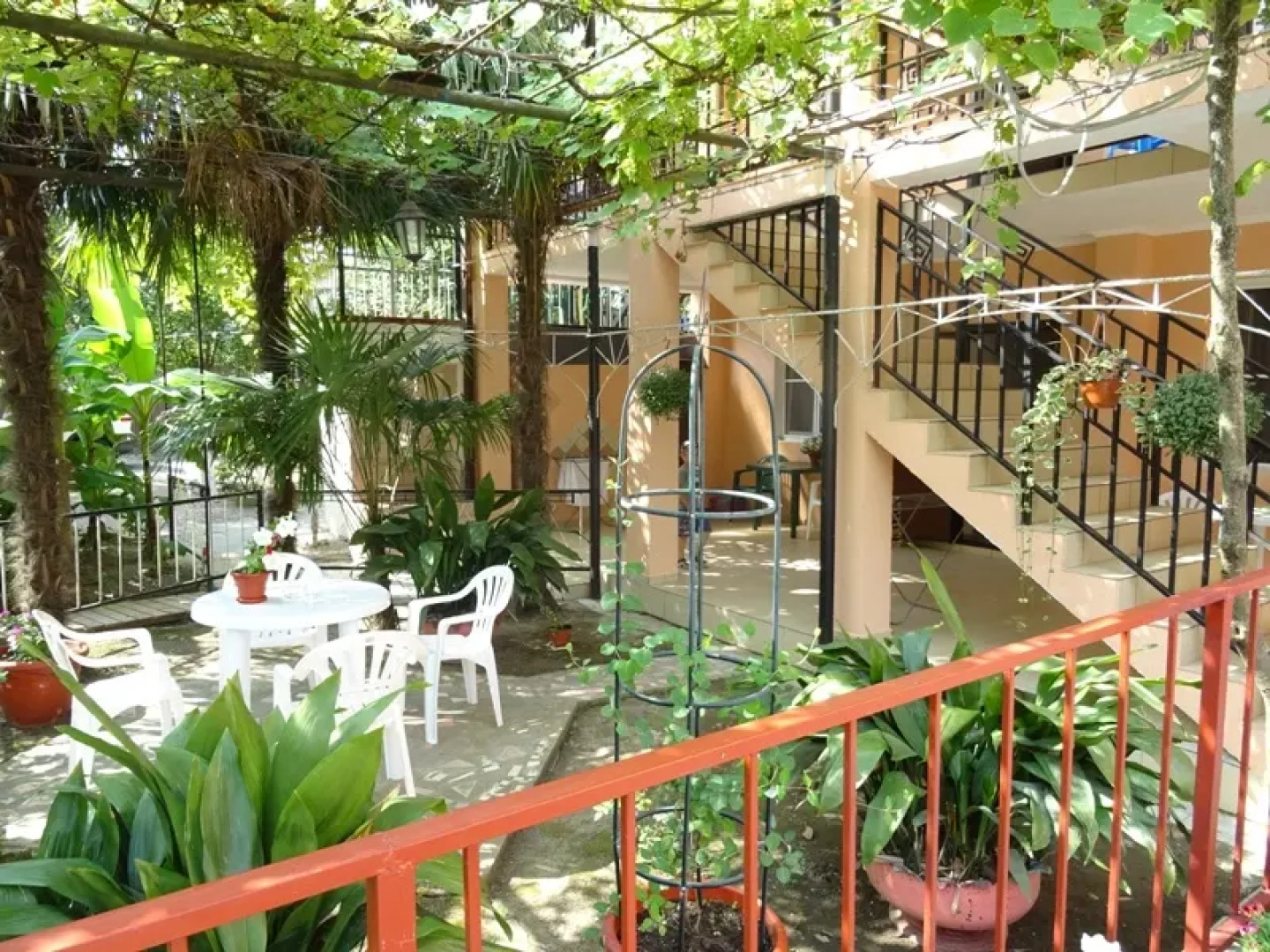 Отель Акварель