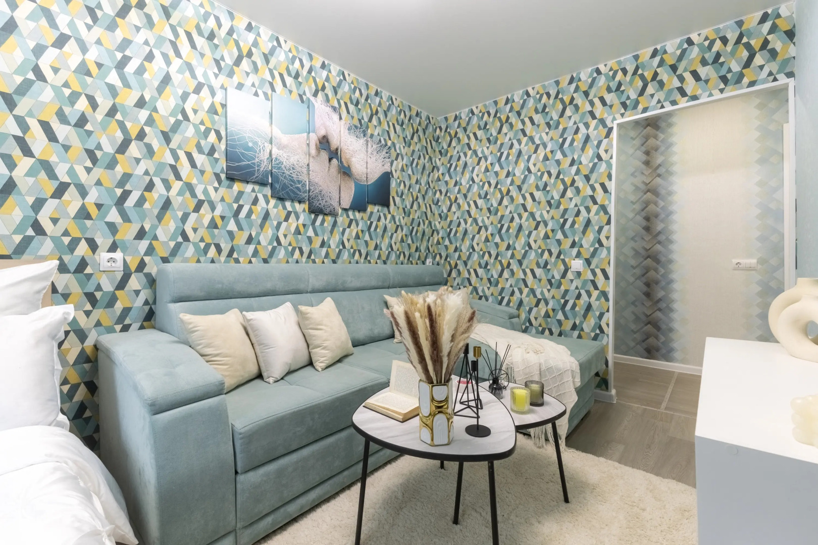 Апартаменты трехкомнатные на Космонавтов