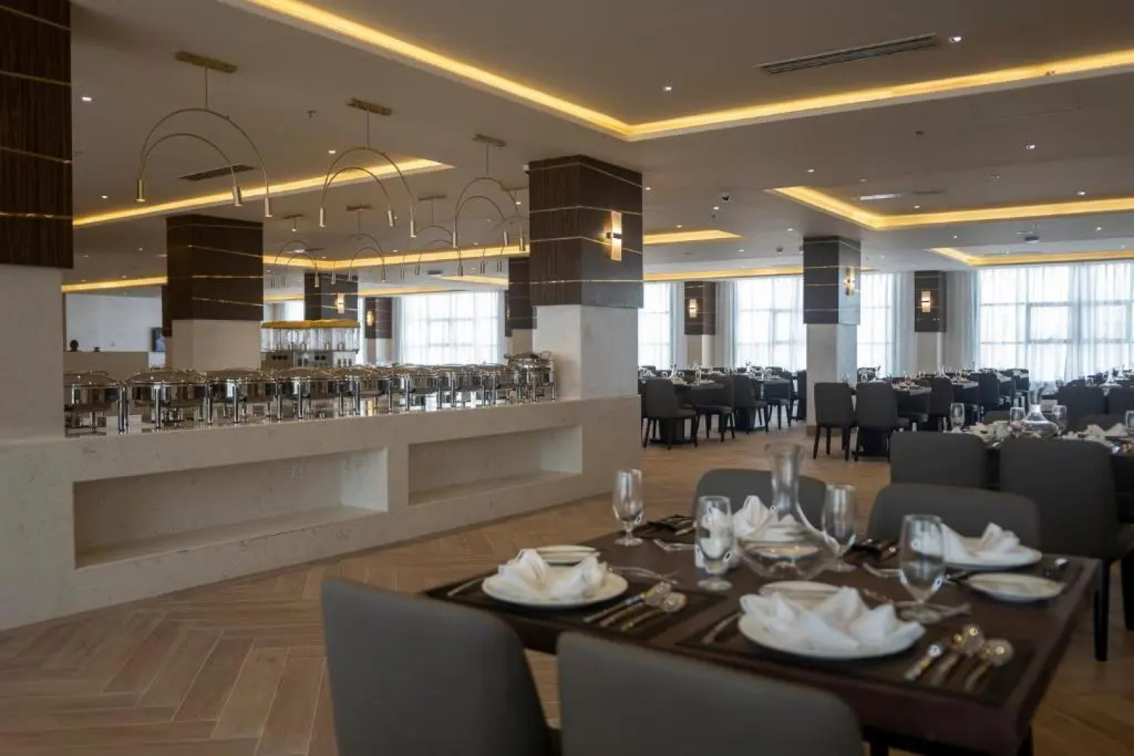 Отель The Plaza  and Resort