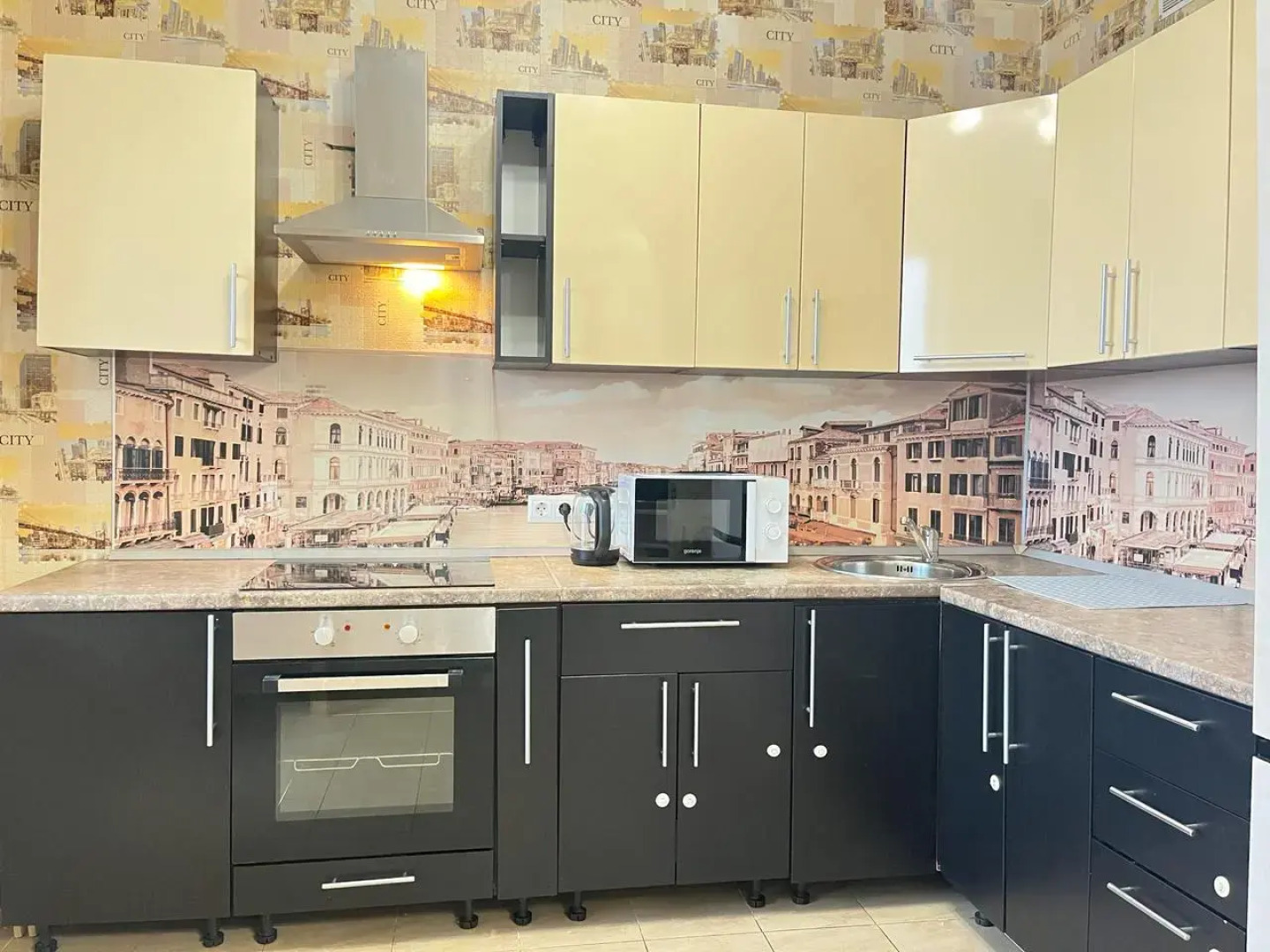 Апартаменты Уютные 3-комнатные на Июльских Днях 1к1