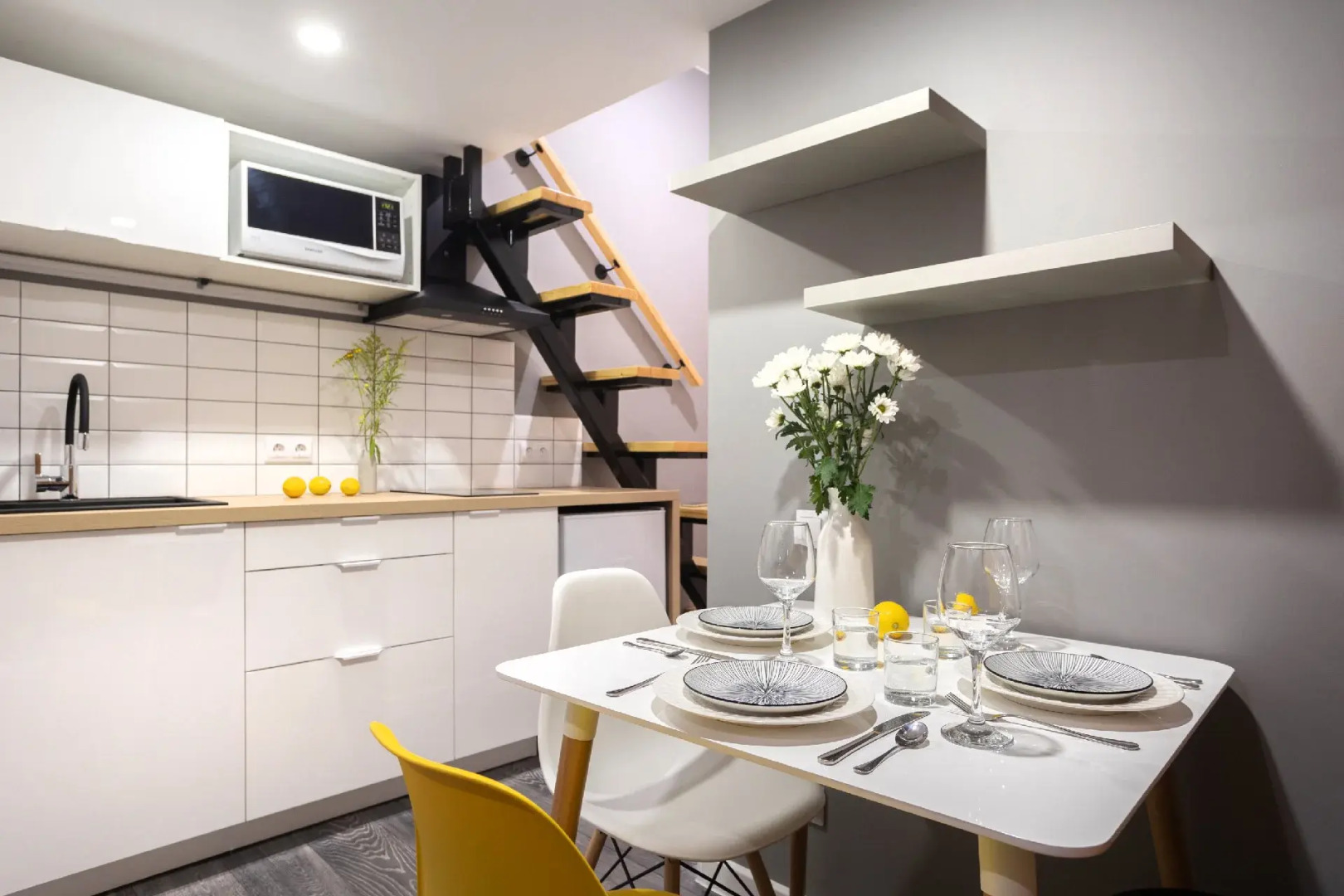 Апарт-Отель LetYourFlat Favorite Avenue 1