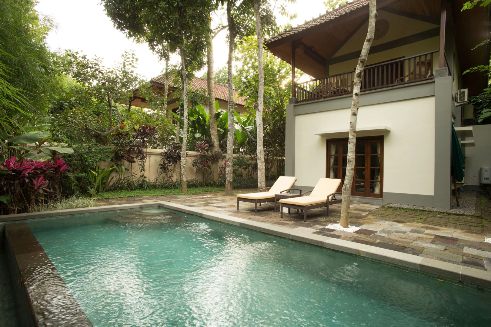 Отель Plataran Borobudur Resort and Spa