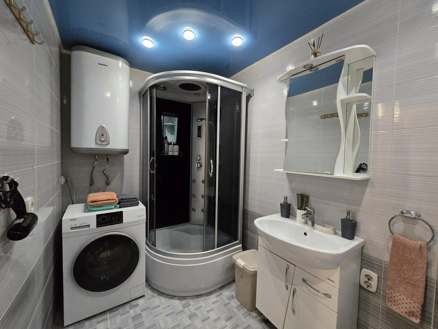 Квартира с Красивым Видом на 17 Этаже