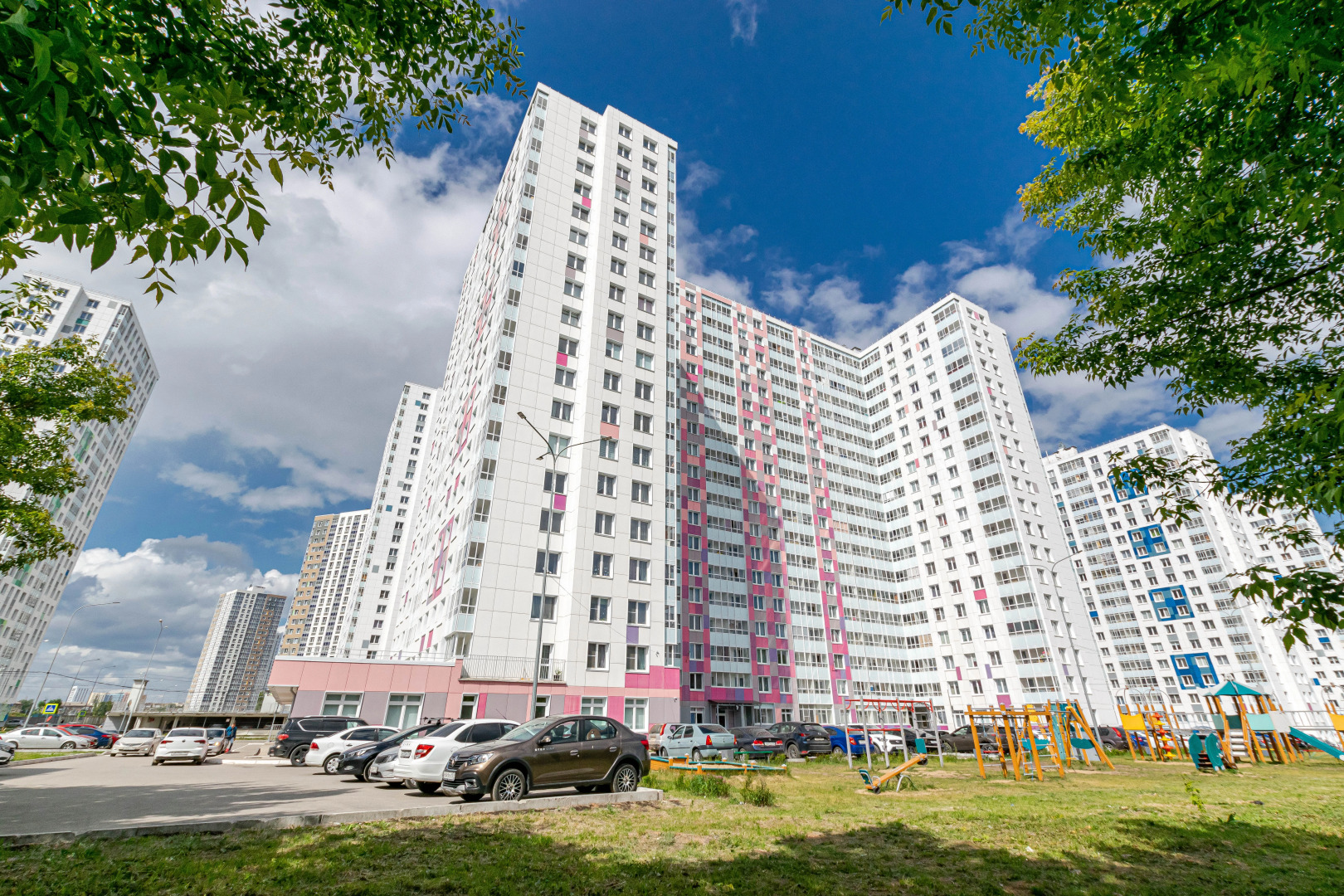 Квартира Двухкомнатная у Комсомольской площади