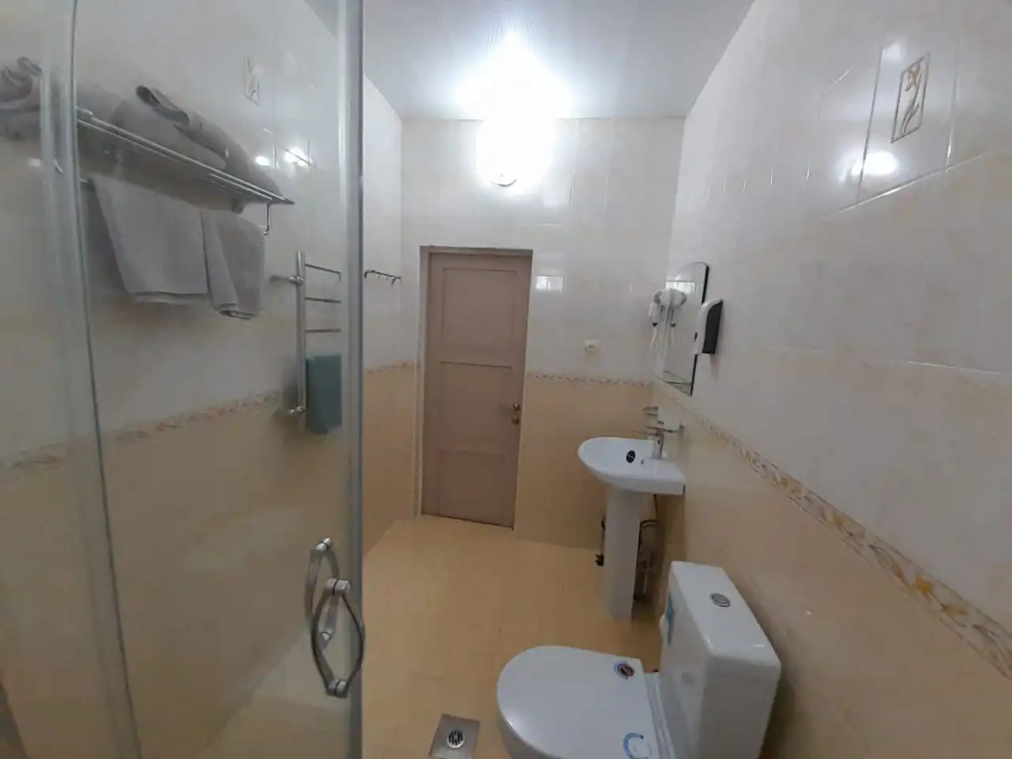 Отель Вираж