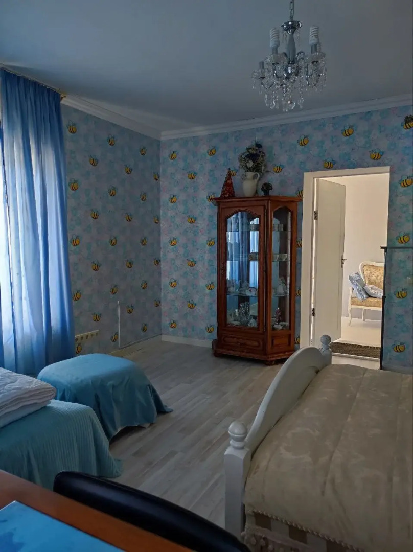 Апартаменты на 2 этаже коттеджа