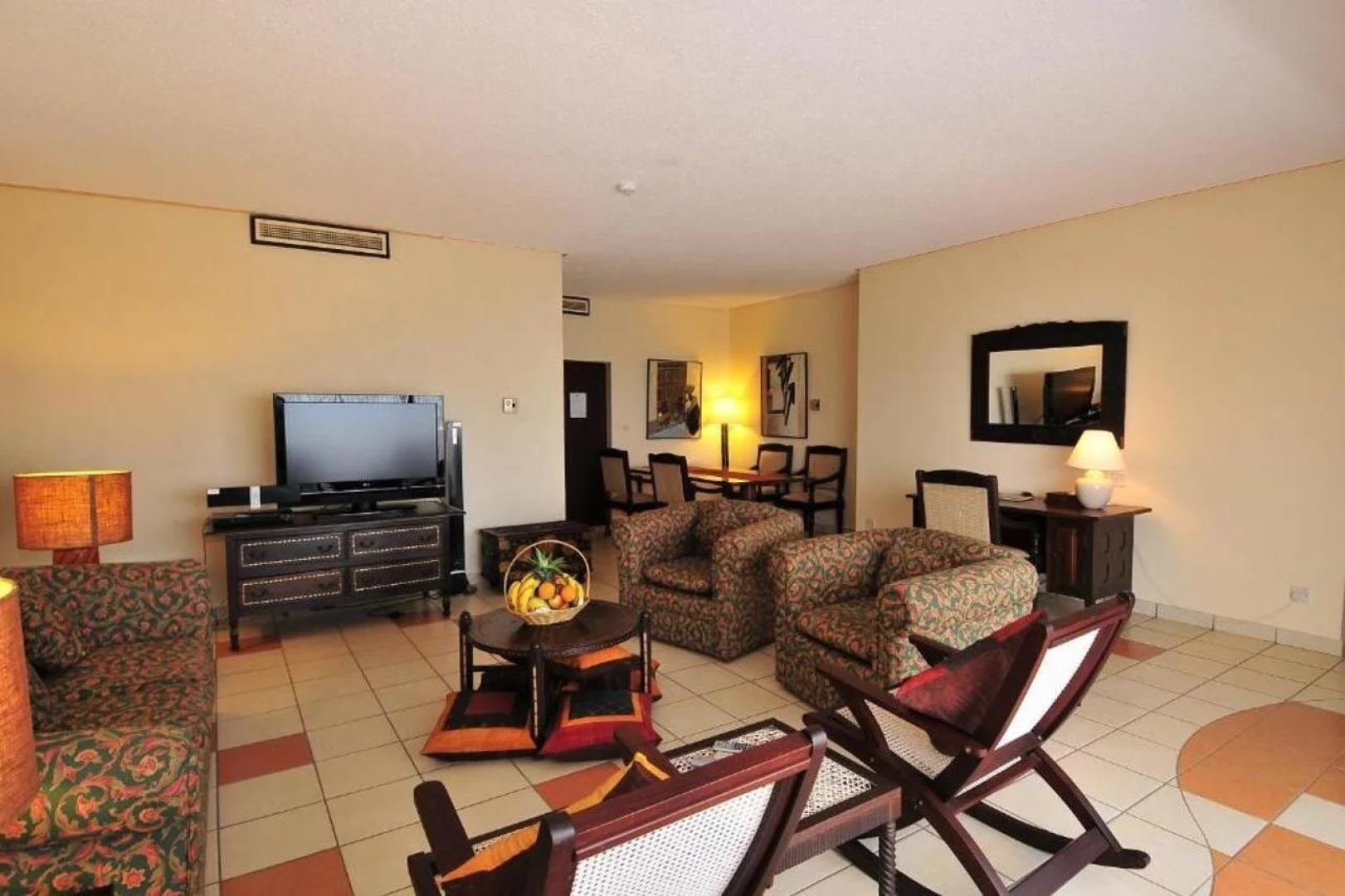 Курортный отель Mombasa Continental Resort