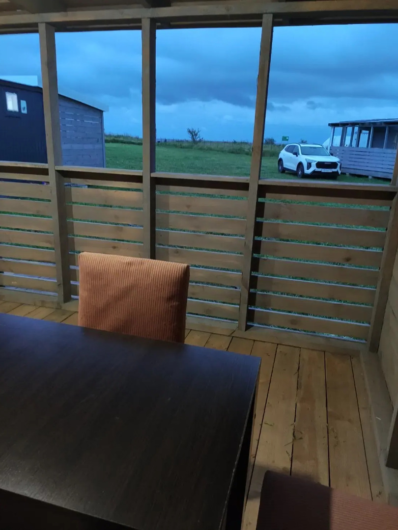 Бунгало с Террасой на Берегу Озера Ильмень