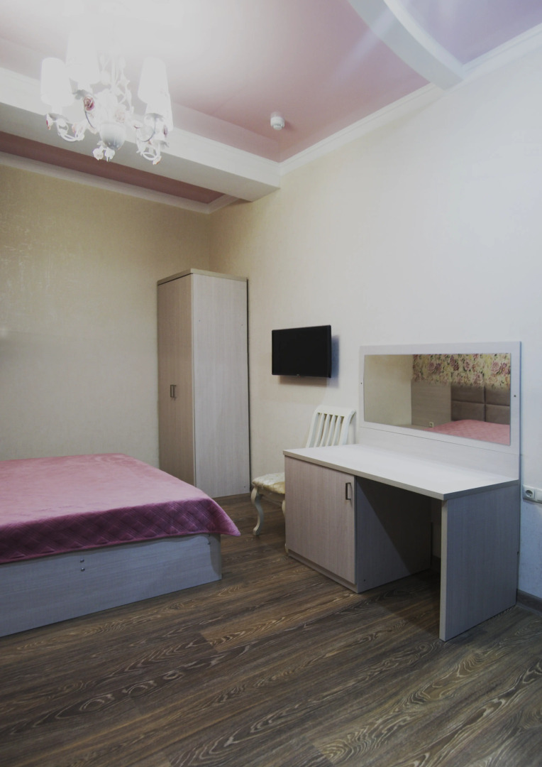 Моцарт Холл