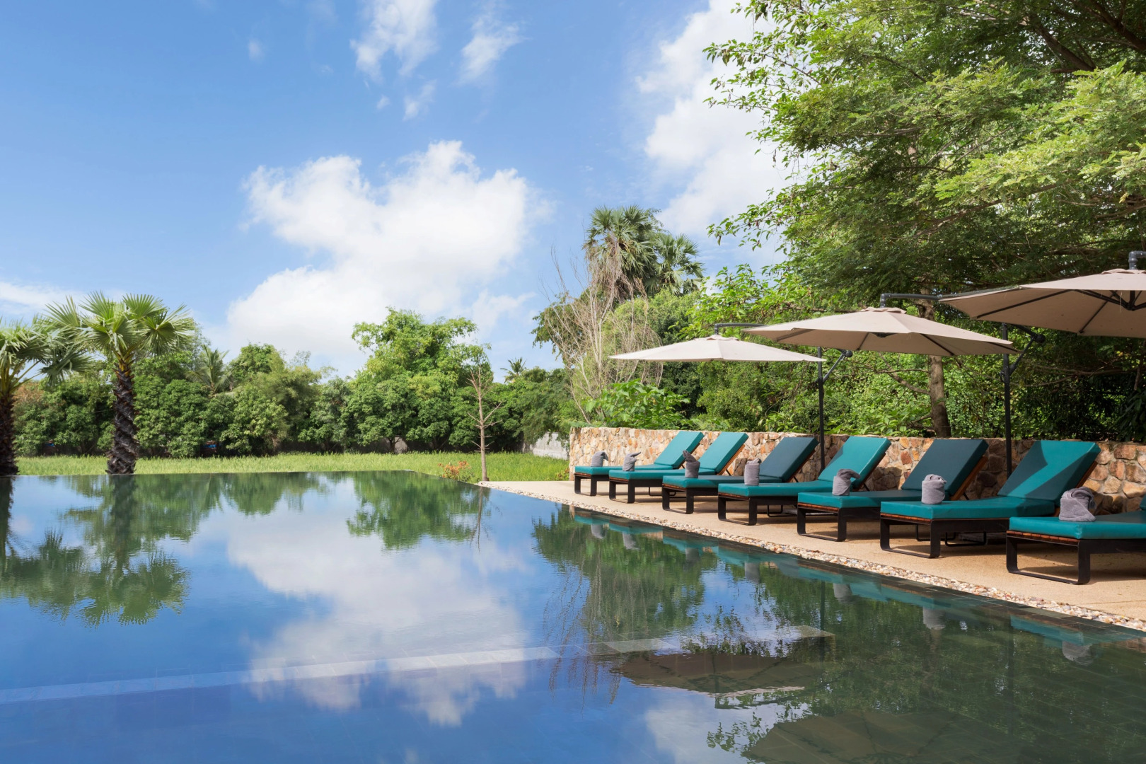 Отель Hillocks Hotel & Spa