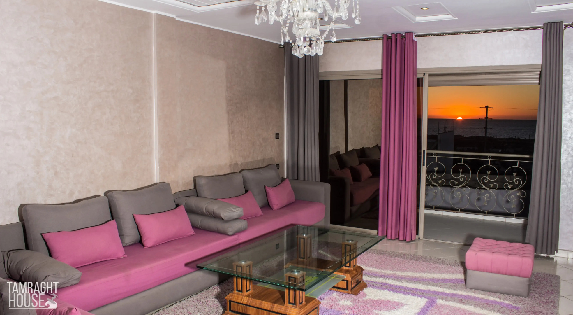 Апартаменты Tamraght House