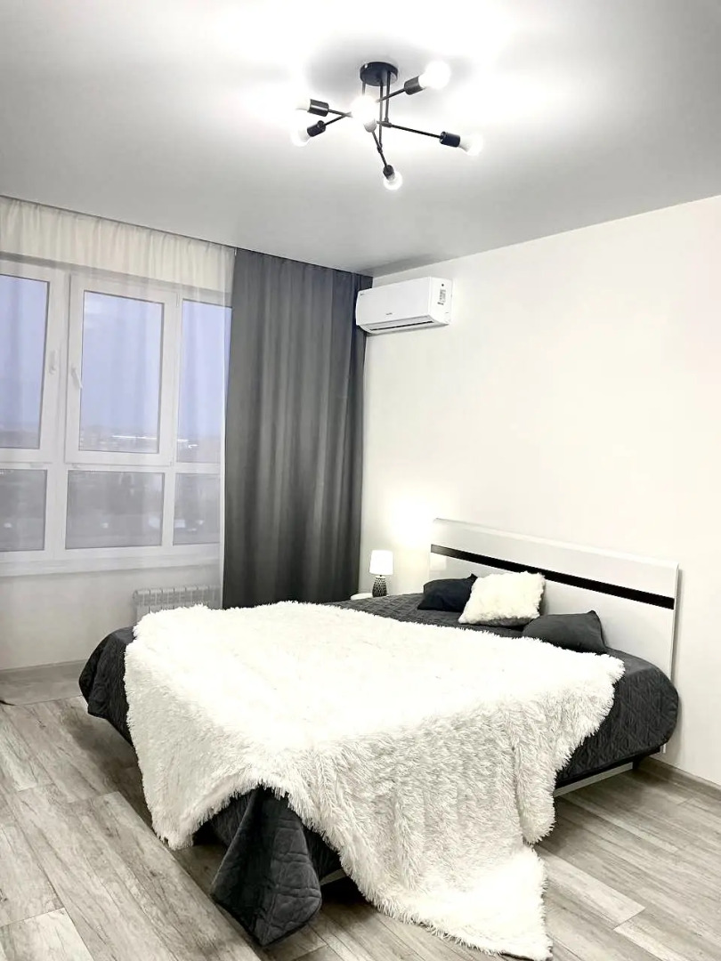 Квартира Premium 2-х комнатная с панорамным видом, кондиционером, парковкой