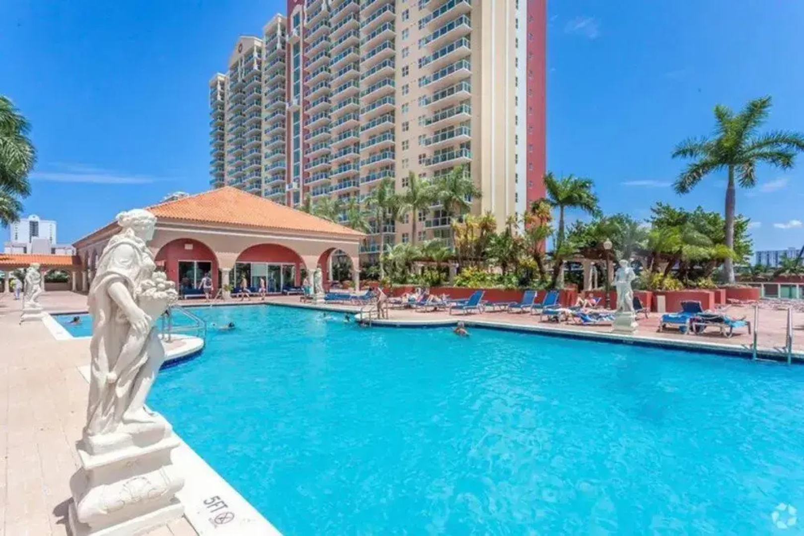 Апарт-Отель Intracoastal Yacht Club
