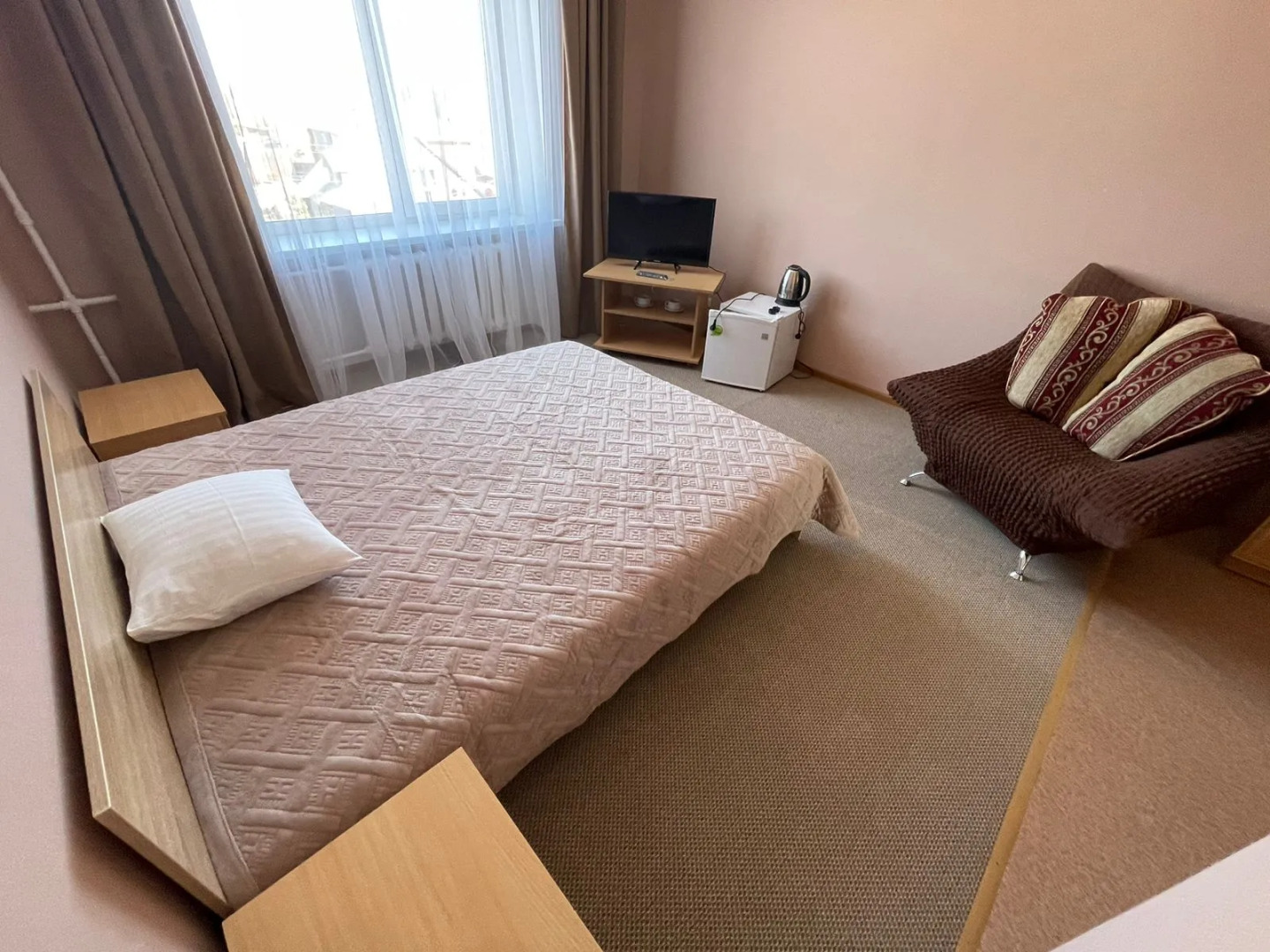 Отель Гранат