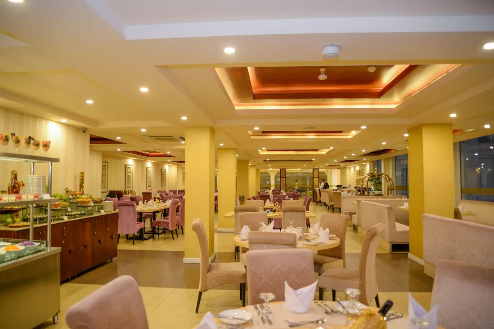 Отель The Grand Kandyan