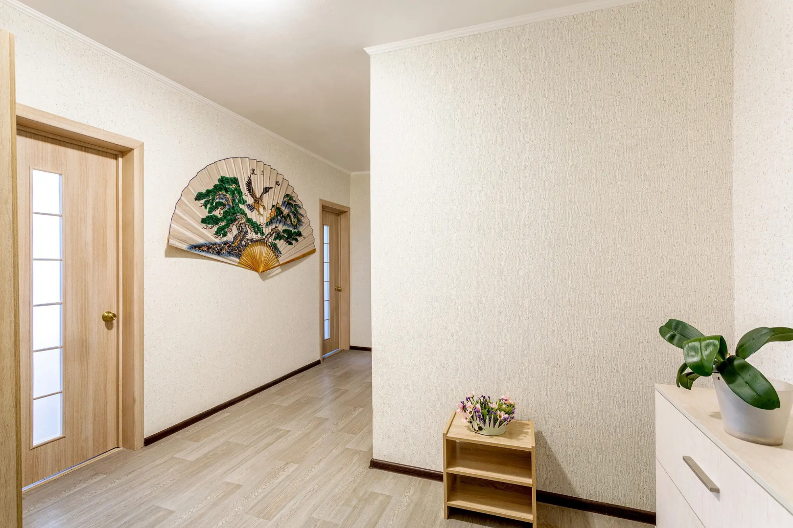 Квартира Просторная двухкомнатная в самом центре города