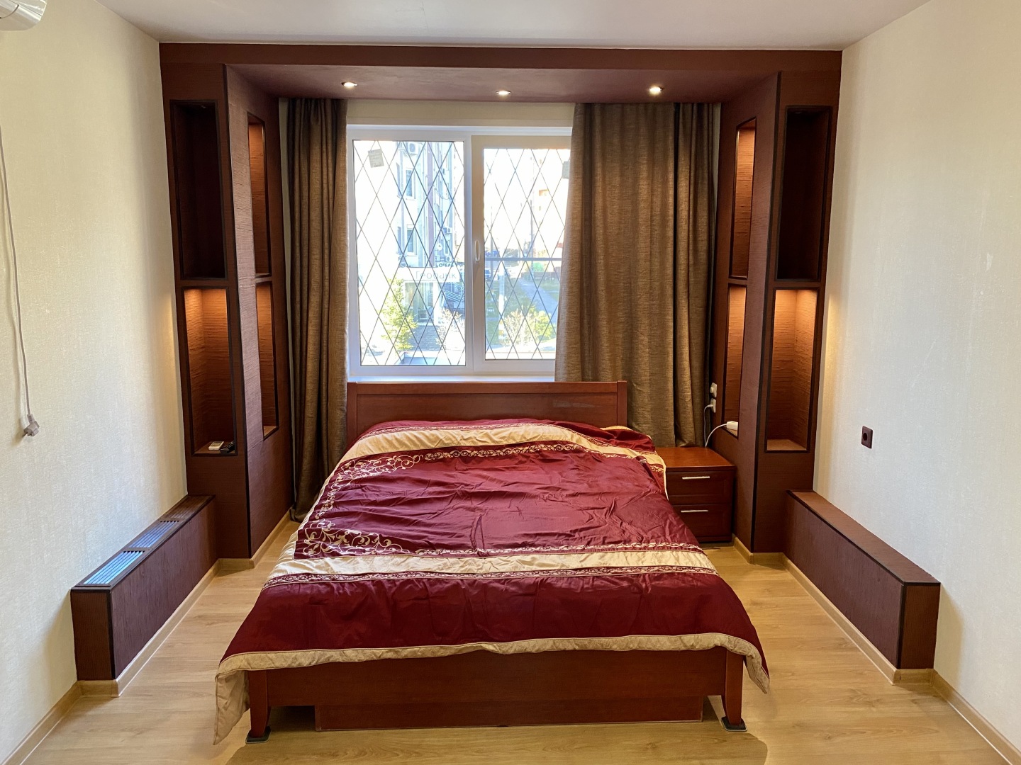 Апартаменты Top House Родионова 165/8