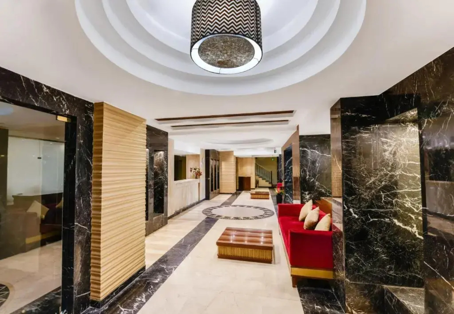 Отель Aura Inn Tiba Pyramids