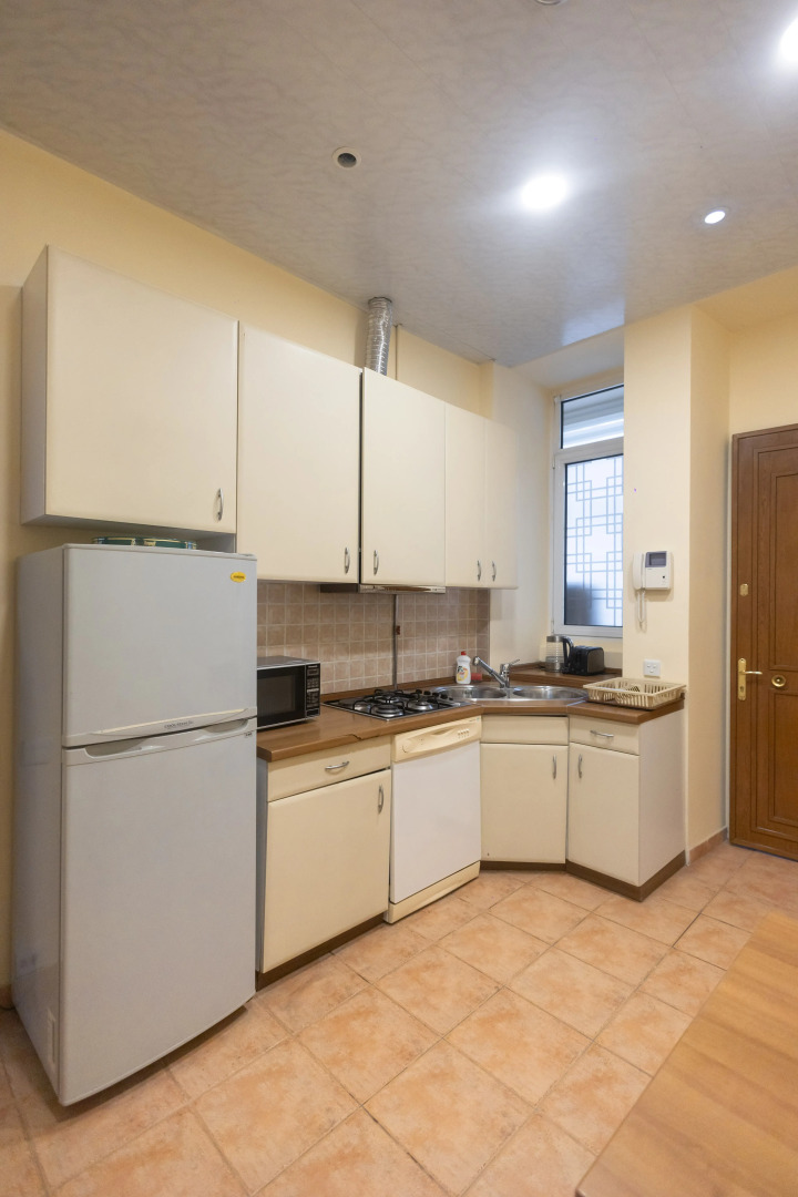 Апартаменты двухкомнатные с гостинной комнатой на Торговой улице ( K5)