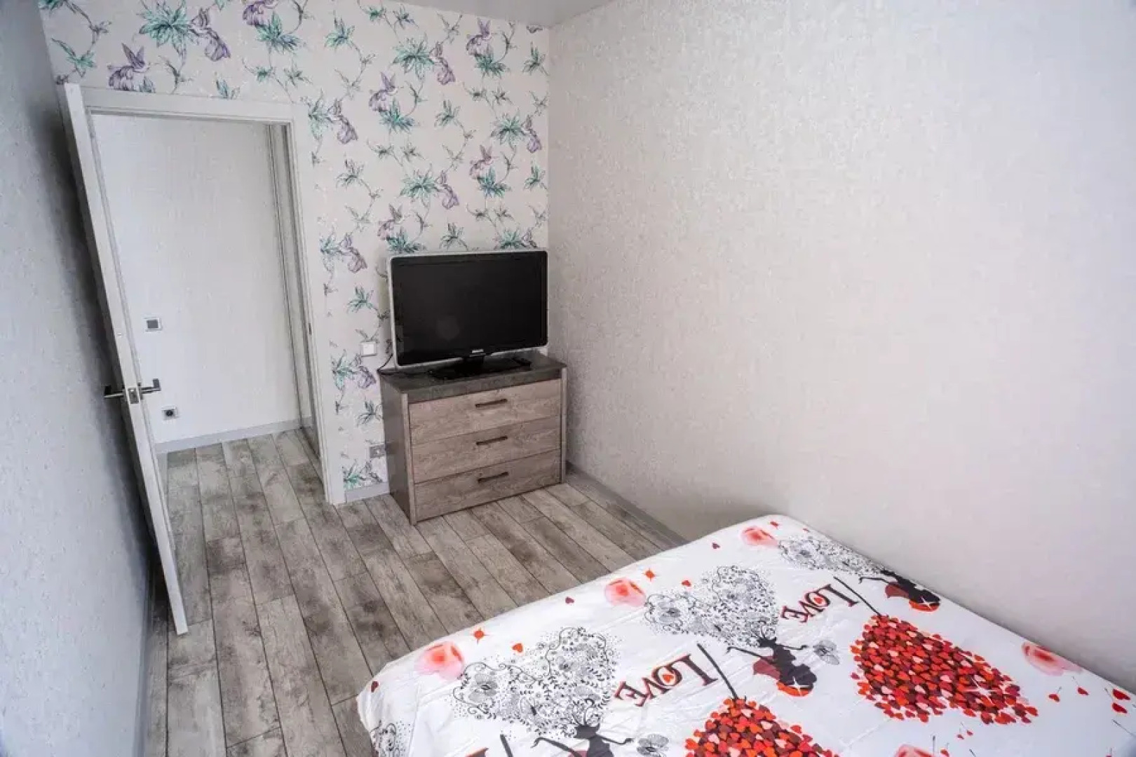 Апартаменты евродвушка со стильным ремонтом в самом центре города