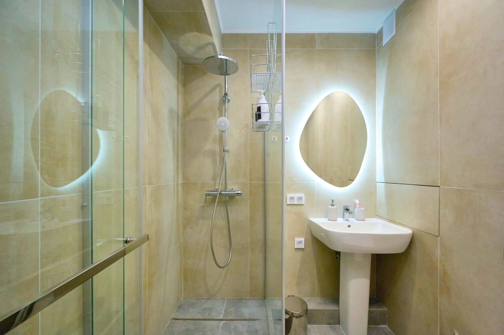 Апартаменты Grand Palace 933