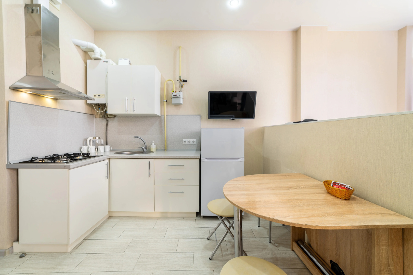 Квартира Комфортная студия на 5м этаже с видом на горы