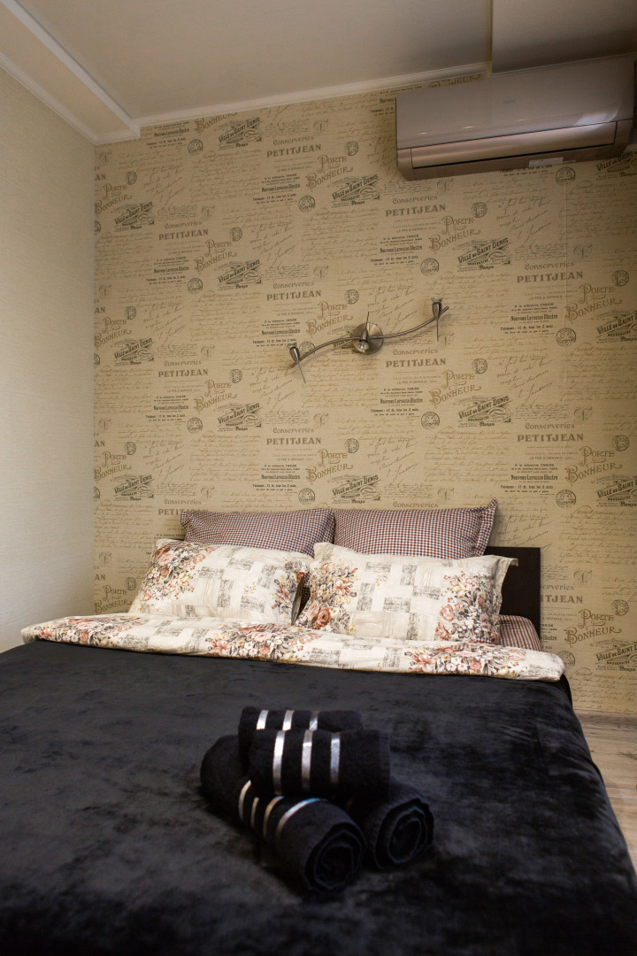 Апартаменты на улице Дмитрия Михайлова 4