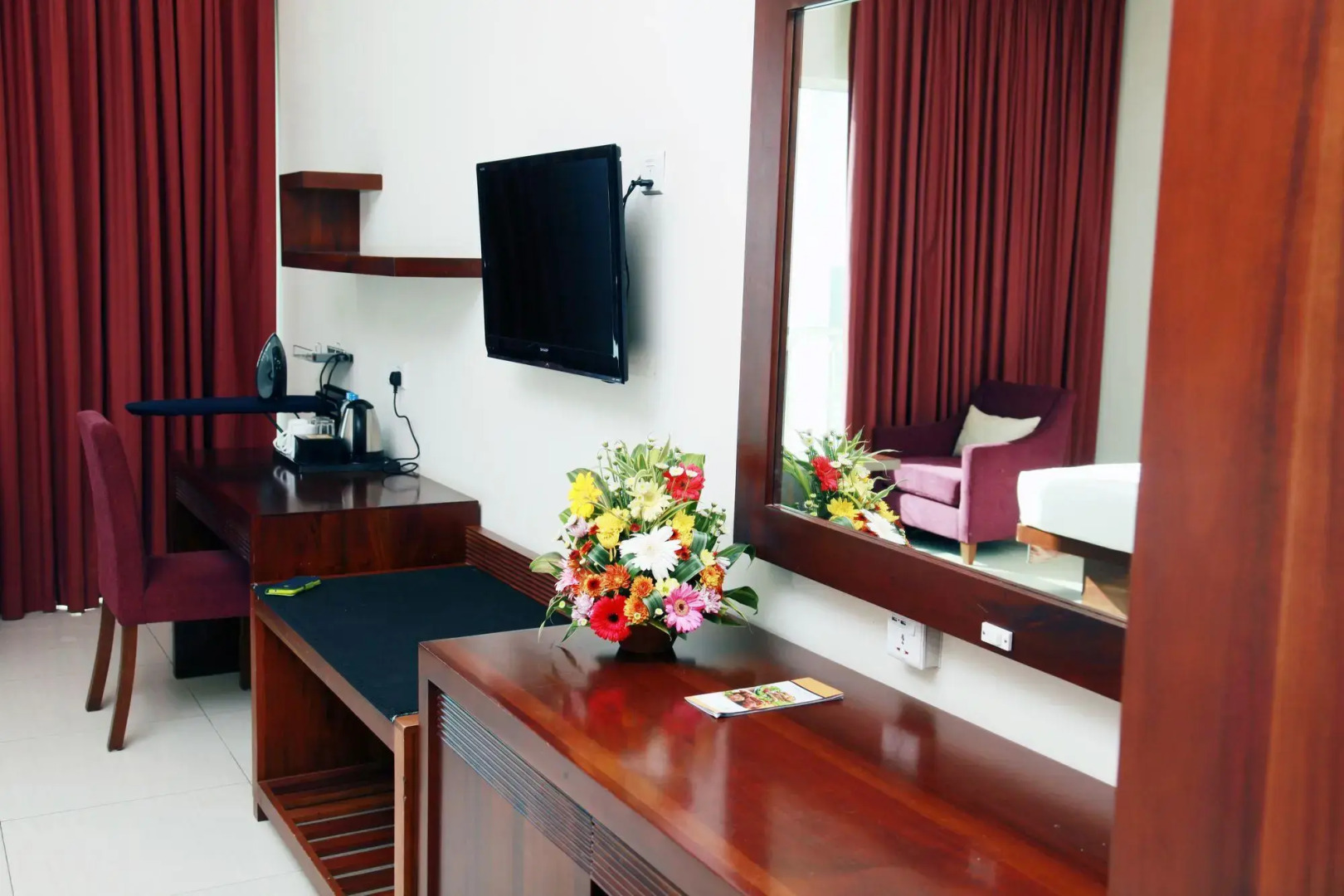 Mirage Colombo Hotel