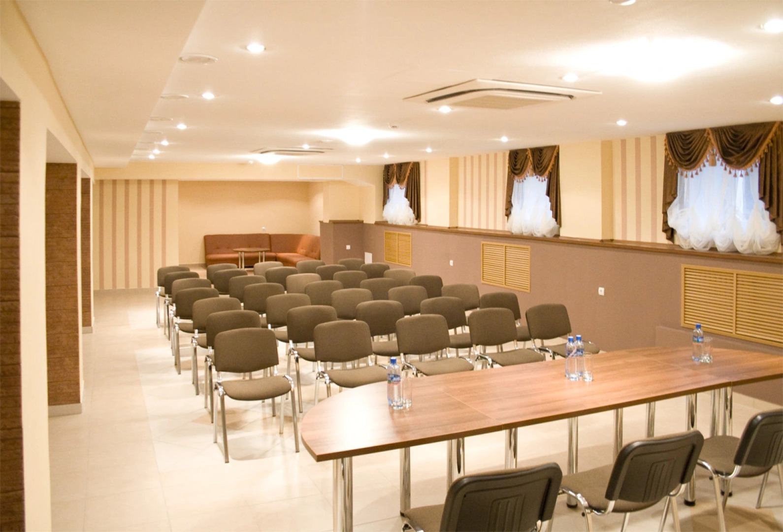 Гостиница Эврика