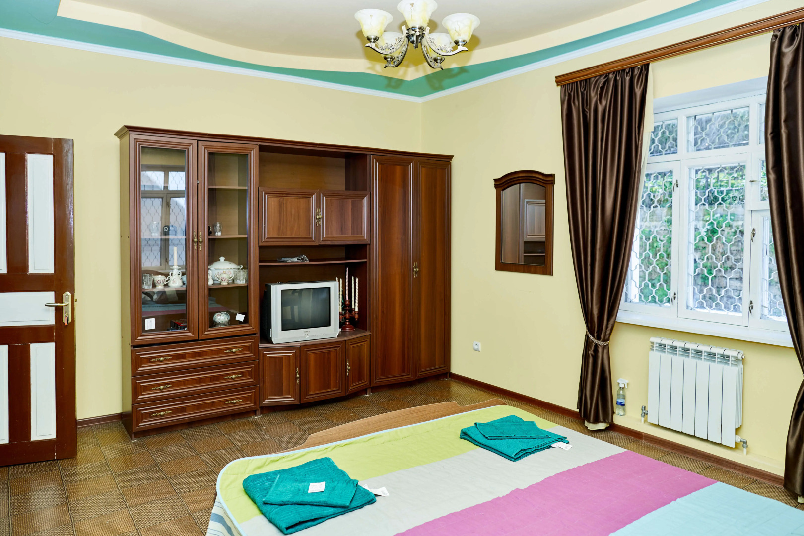 Отель Нарзан Вест