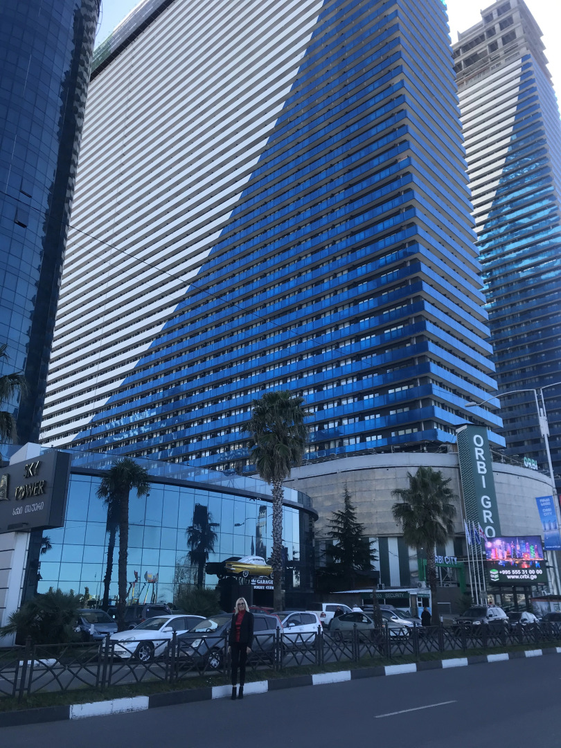 Апартаменты Orbi City