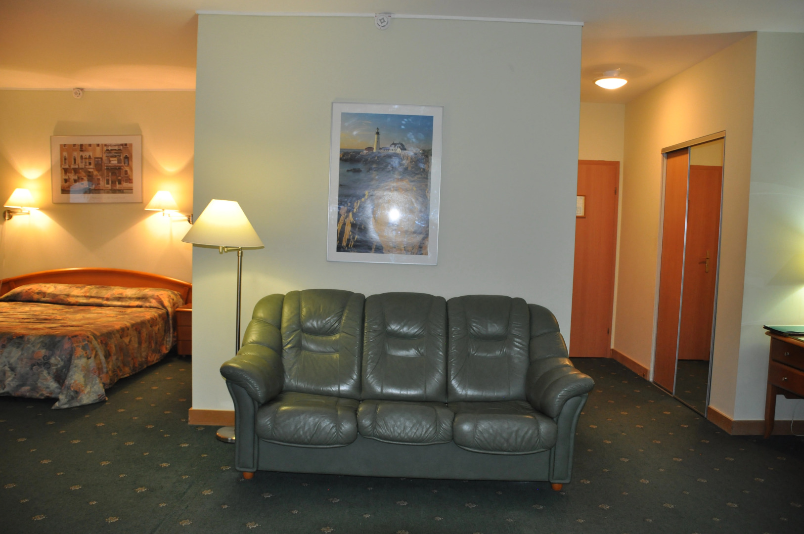 Гостиница «Западная»