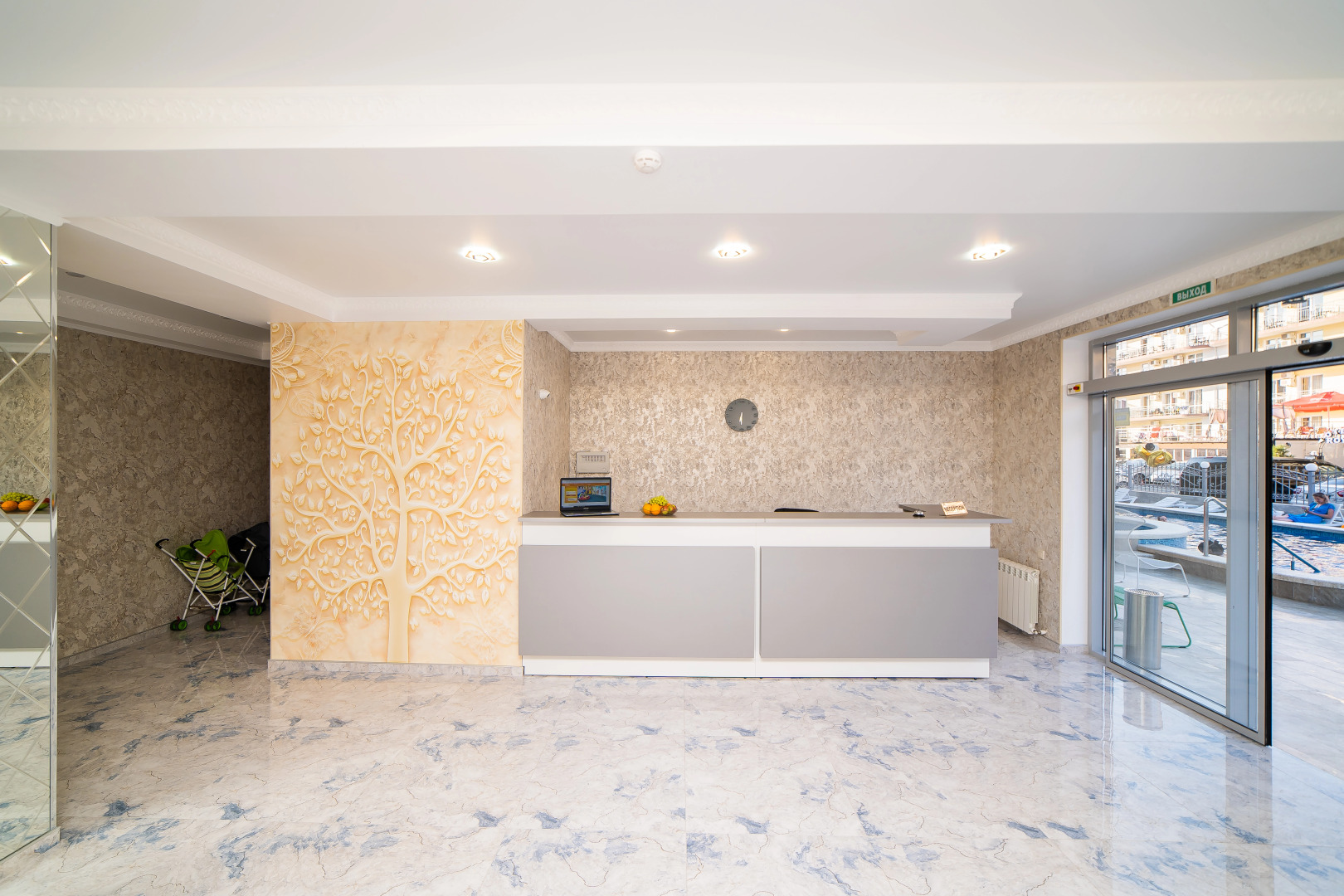 Отель Элефтерия