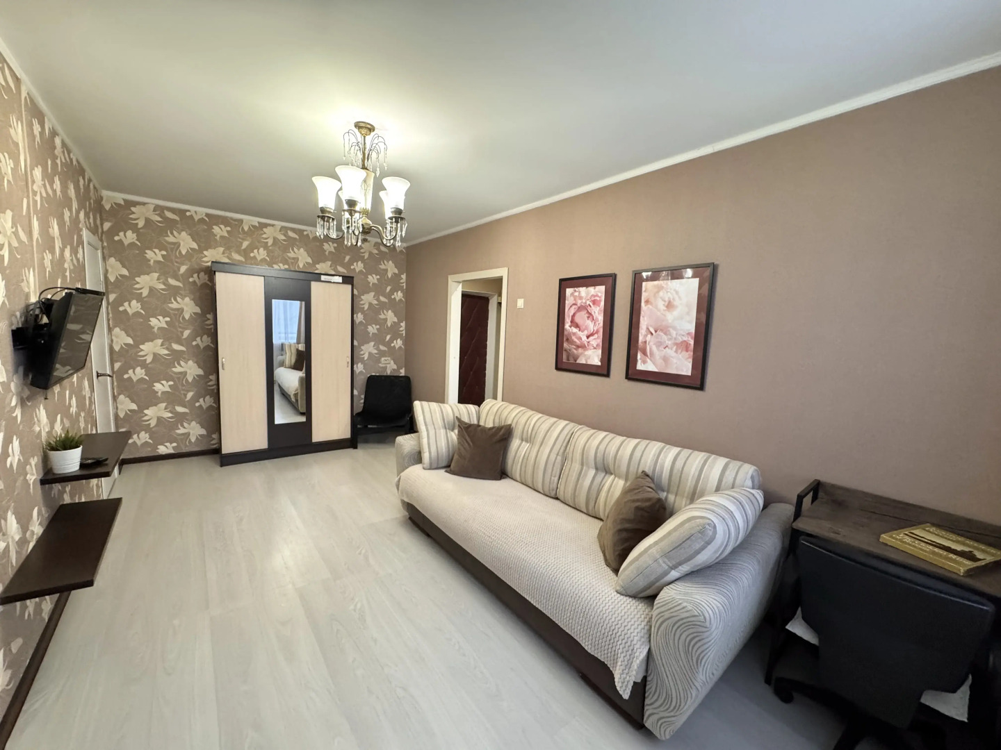 Апартаменты Apart-Comfort на Которосльной Набережной 4