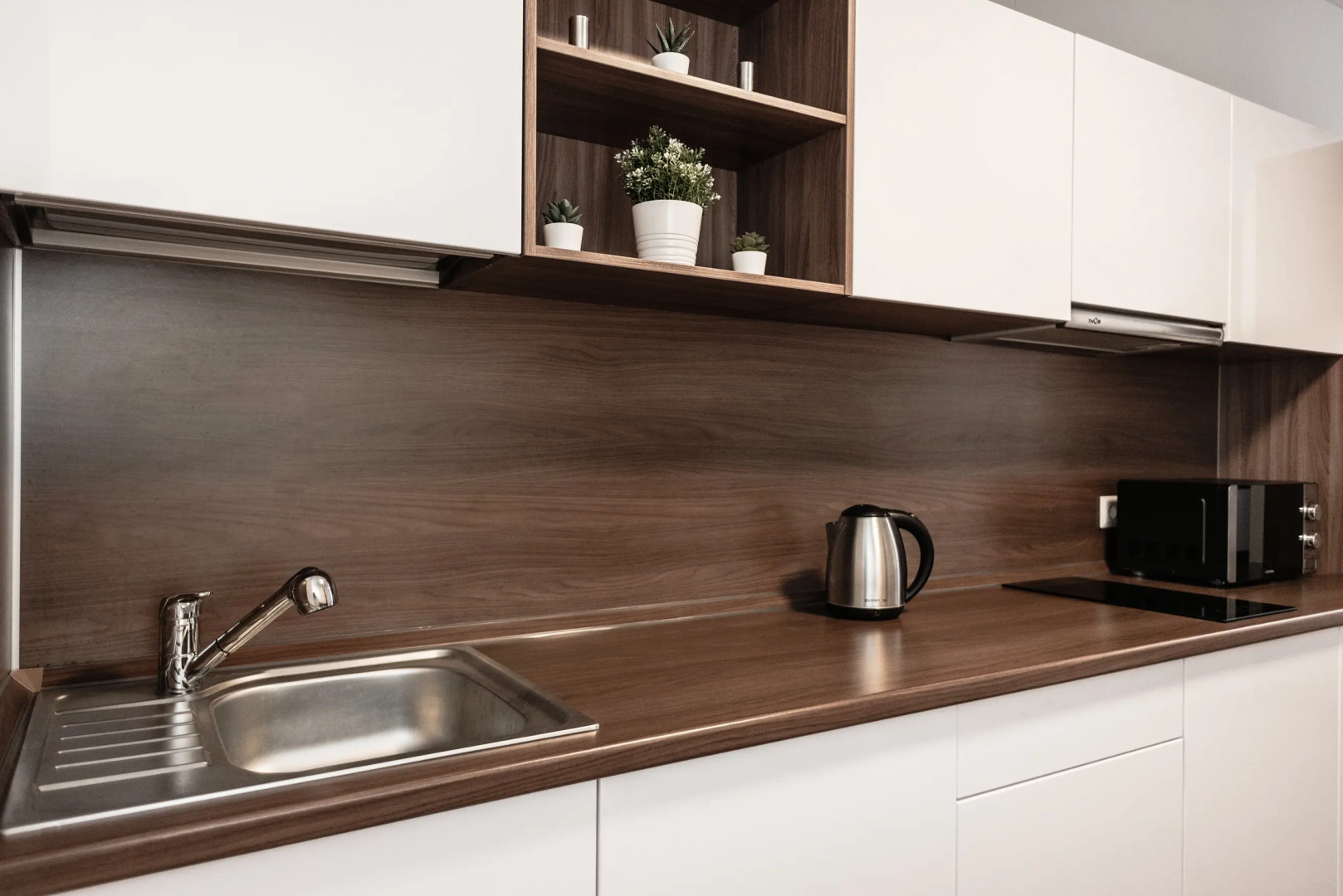 3 Апартаменты Малышева 42 (08)