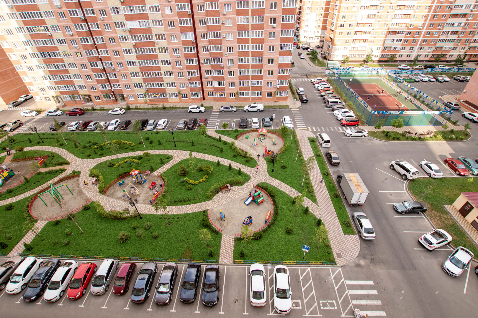 Квартира у парка Галицкого Апарт-Отелика на Героя Сарабеева