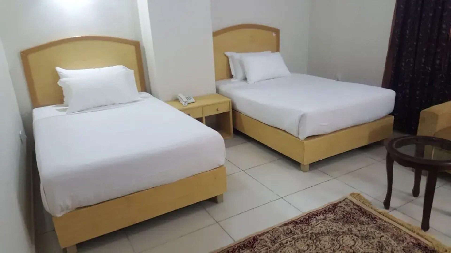 Отель Crown Inn