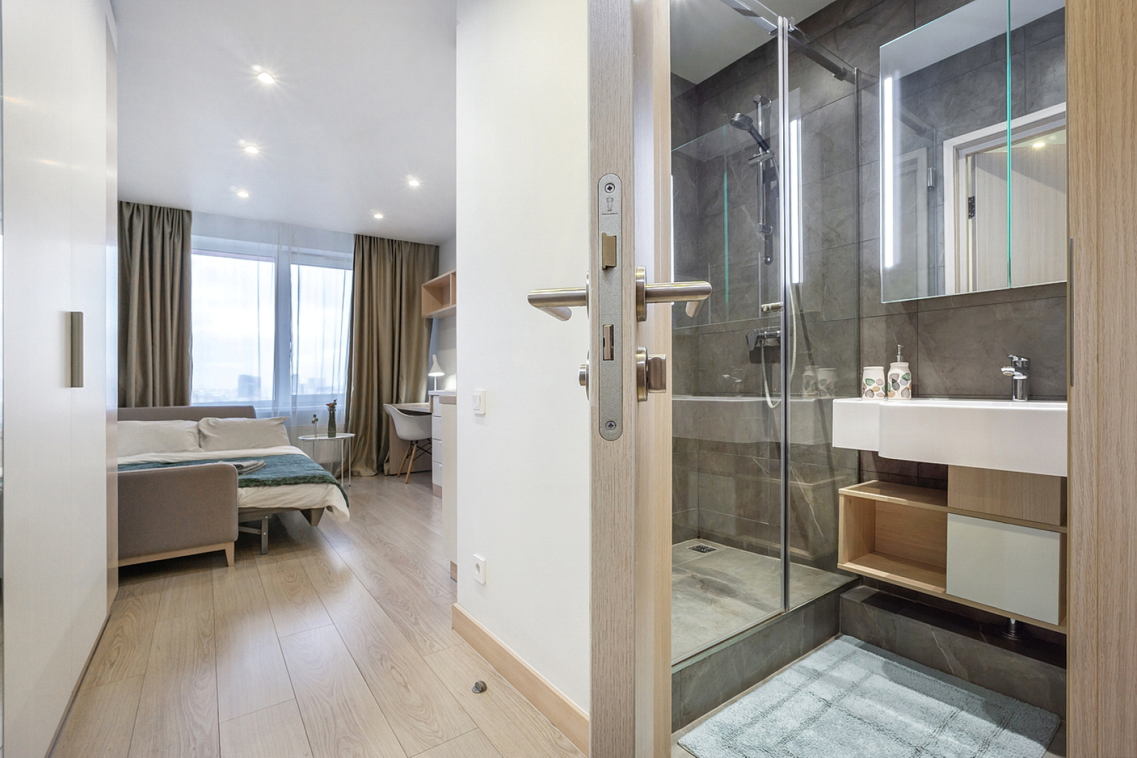 Апартаменты Бизнес-студия с видом на Москва-реку