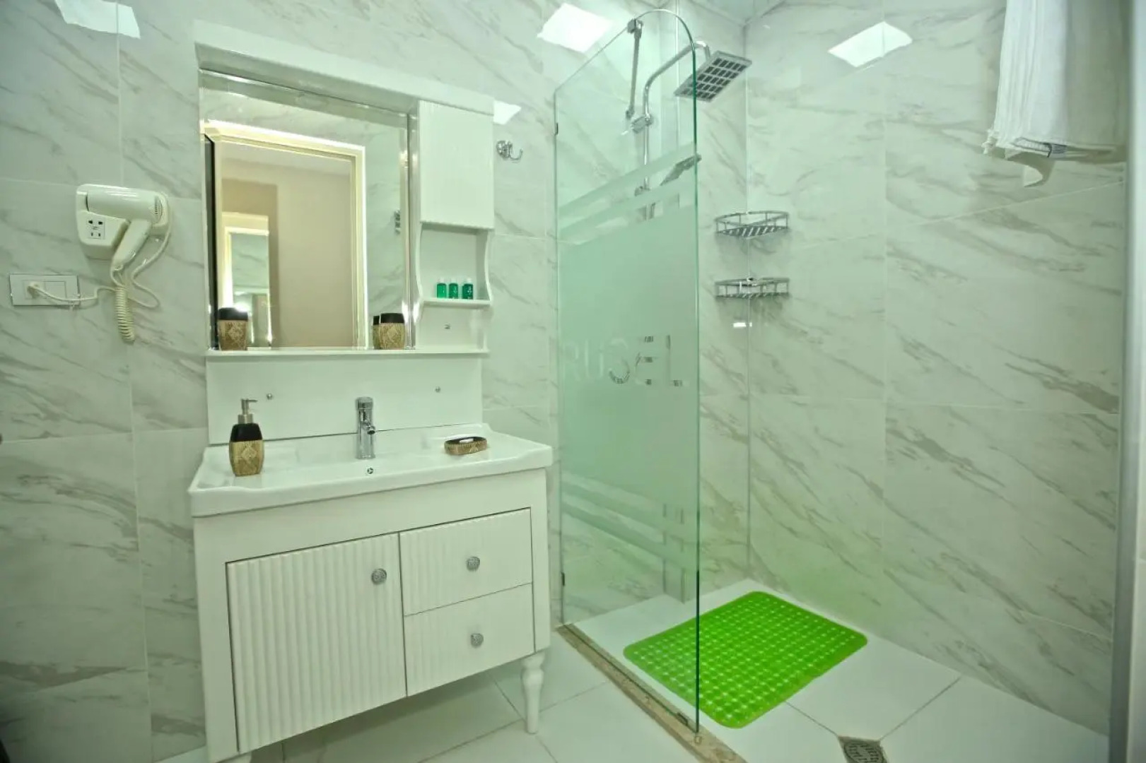 Отель Rusel Park