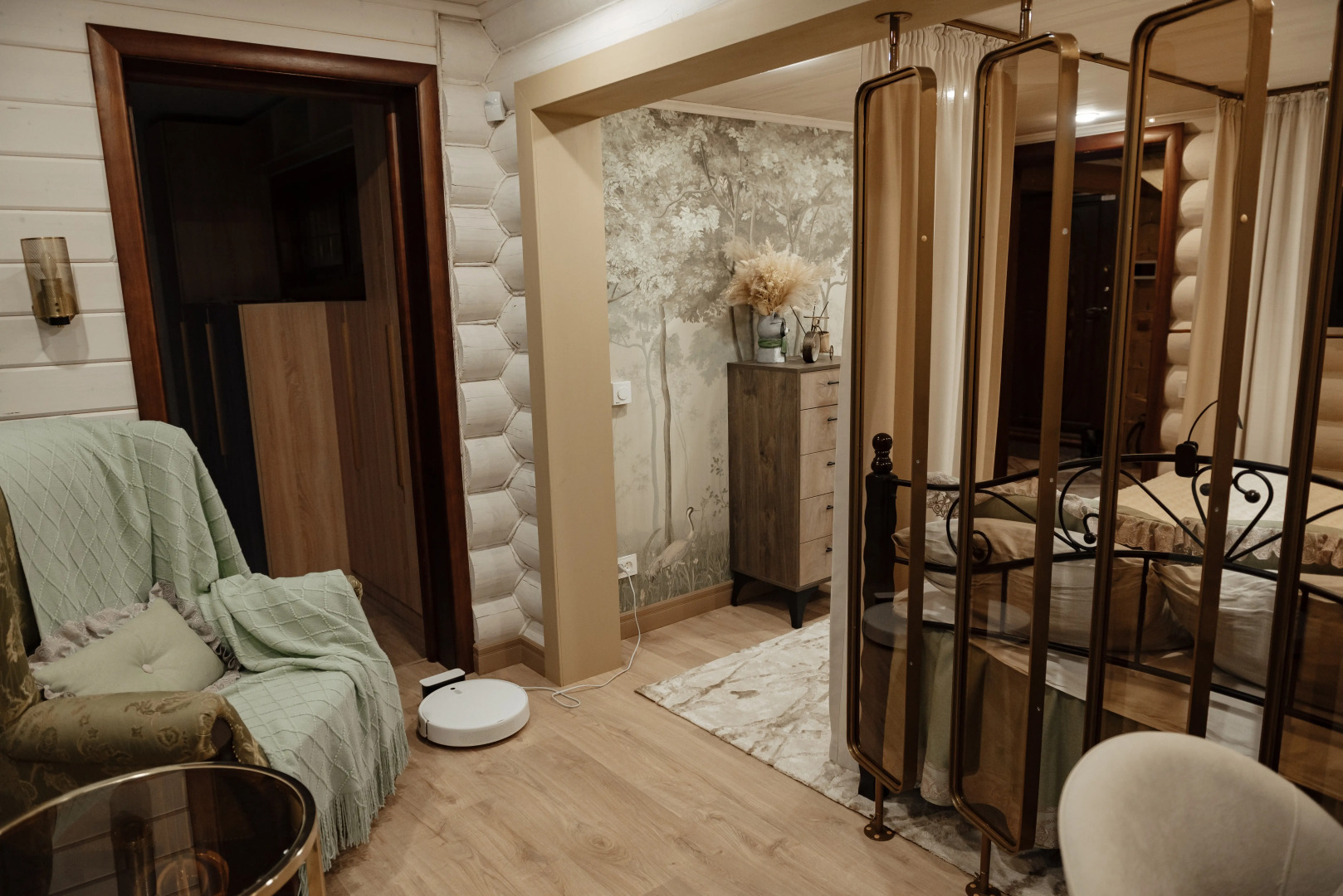 Частный дом на берегу реки