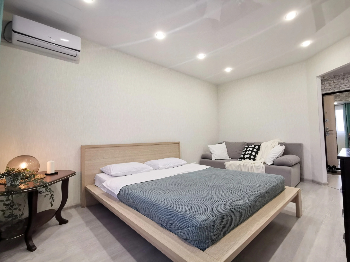 Апартаменты на Дыбенко 27А