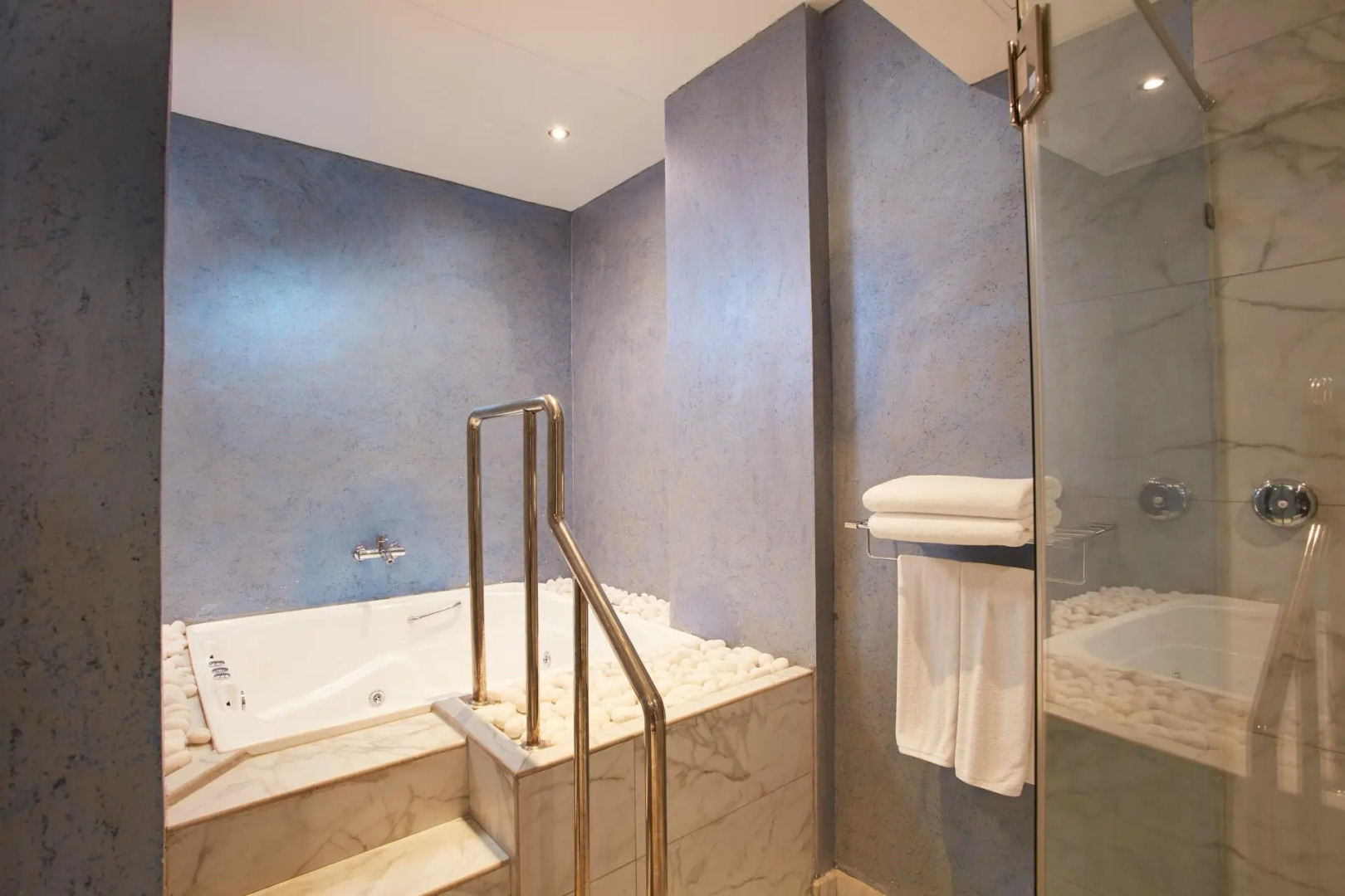 Отель The Steuart by Citrus