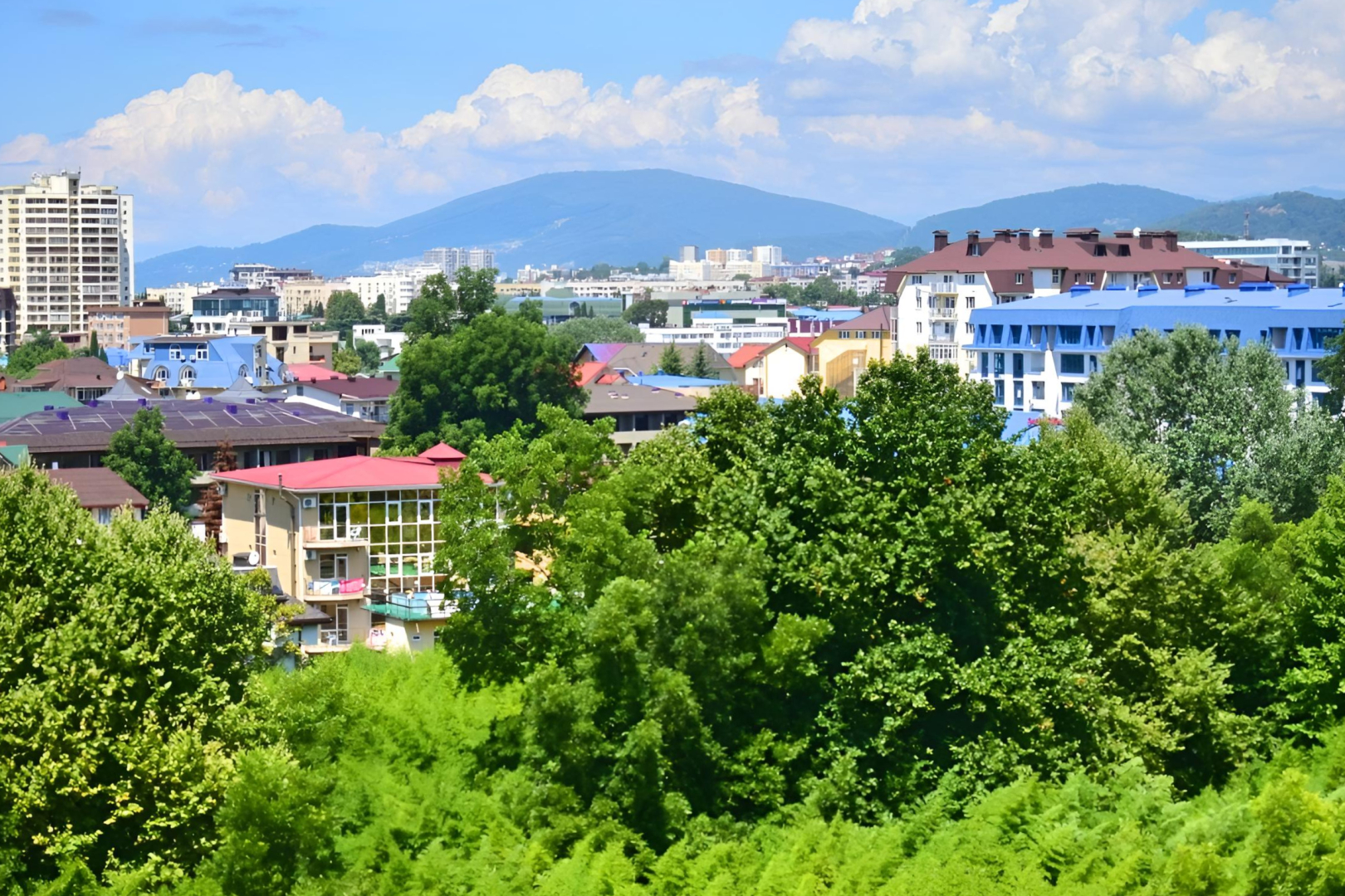 Апартаменты 2х Комнатные с Красивыми Видами на Море и Горы в Сириусе