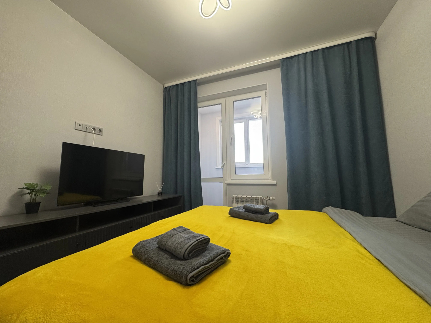 Квартира 2-к Квартира у Сити-Мола, на 12 этаже с видом на Восход