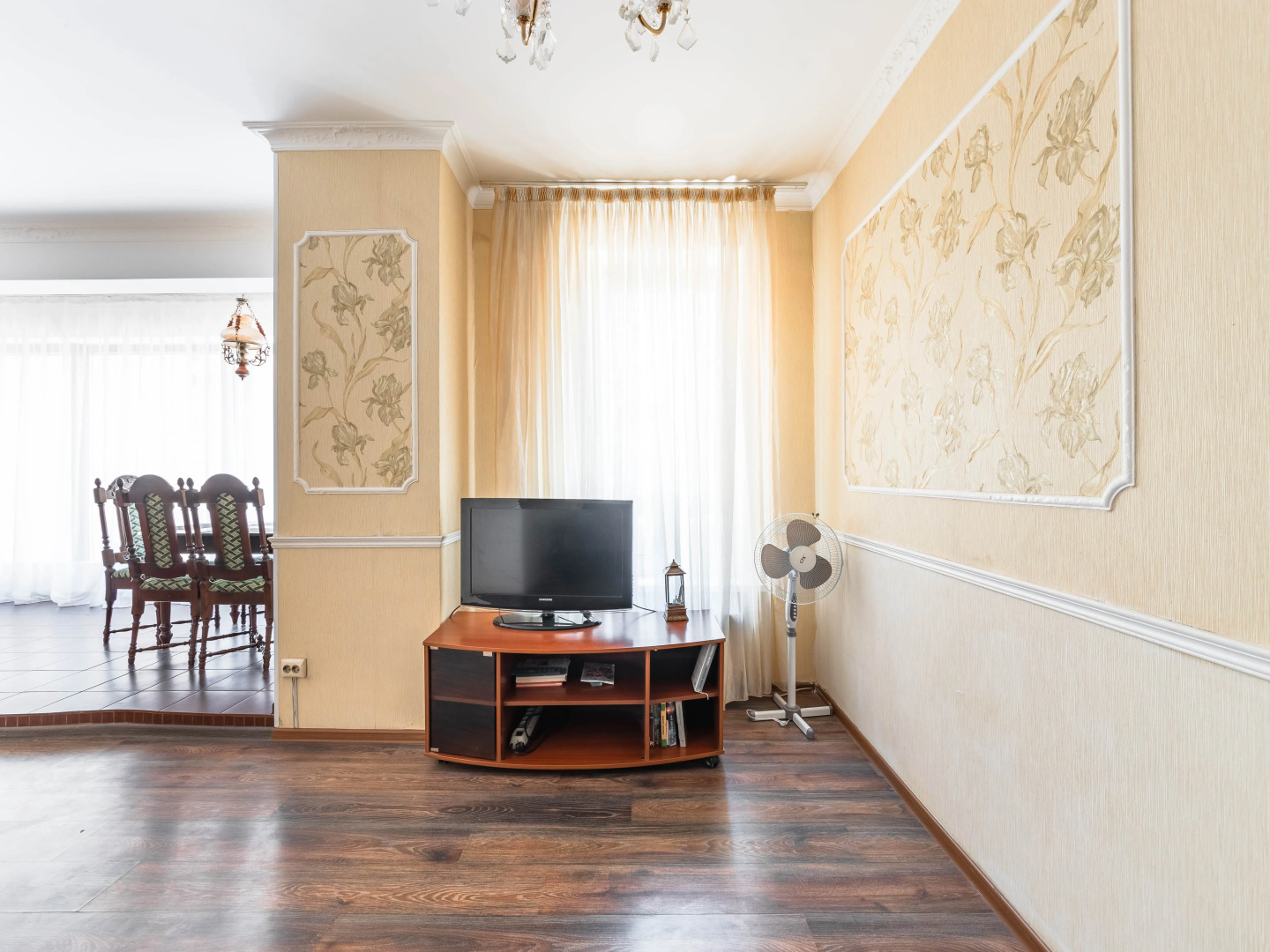 Апартаменты у Крейсера Авроры и Финляндского Вокзала