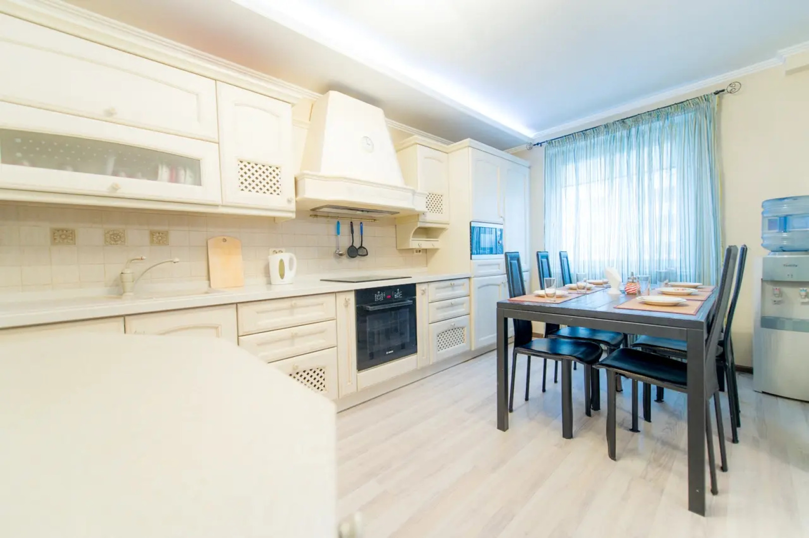 Апартаменты Пять Звёзд на Монакова 33