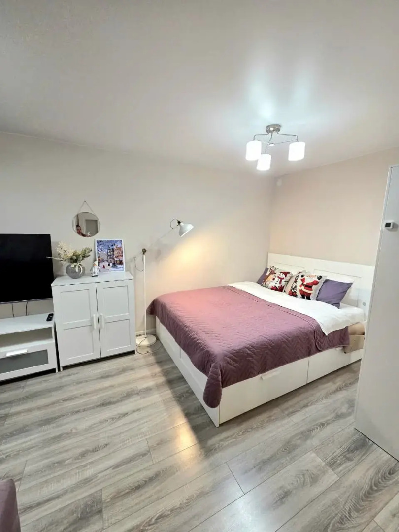 Квартира новая и светлая, рядом Кремль и парк Черное озеро