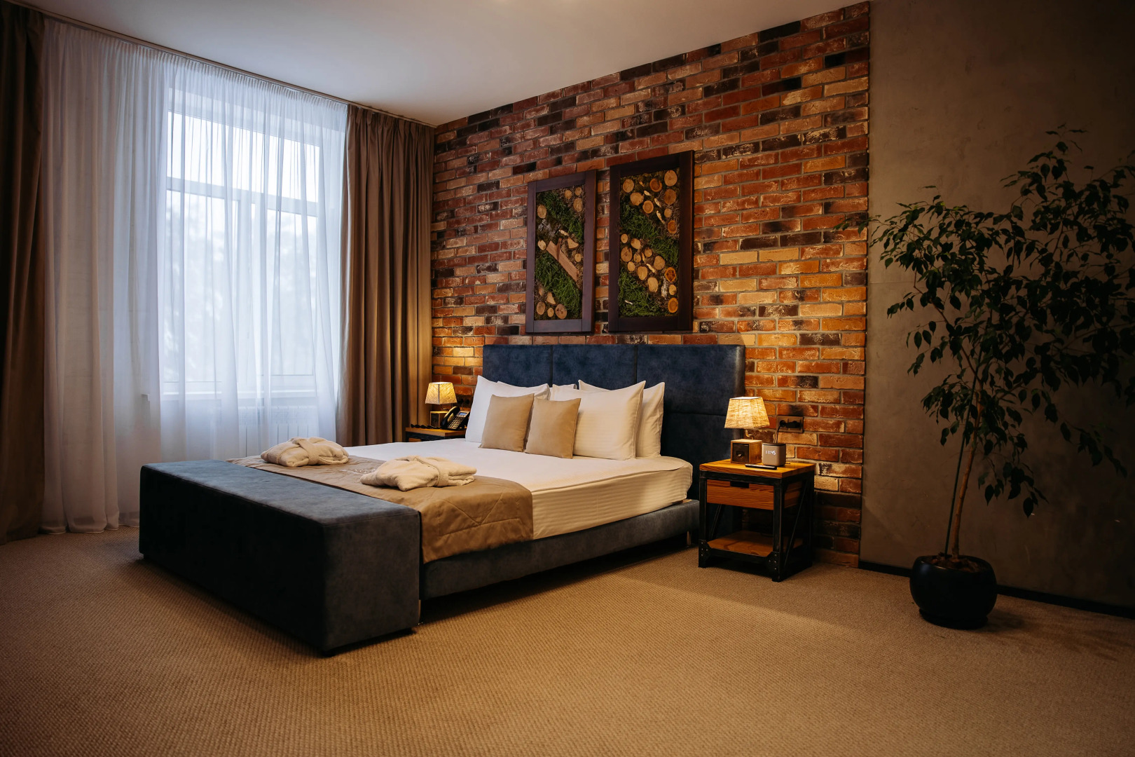 Отель Дубрава