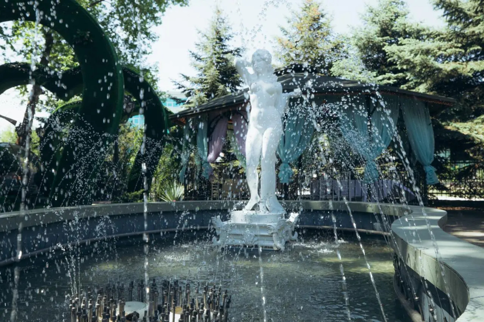 Отель Даяна