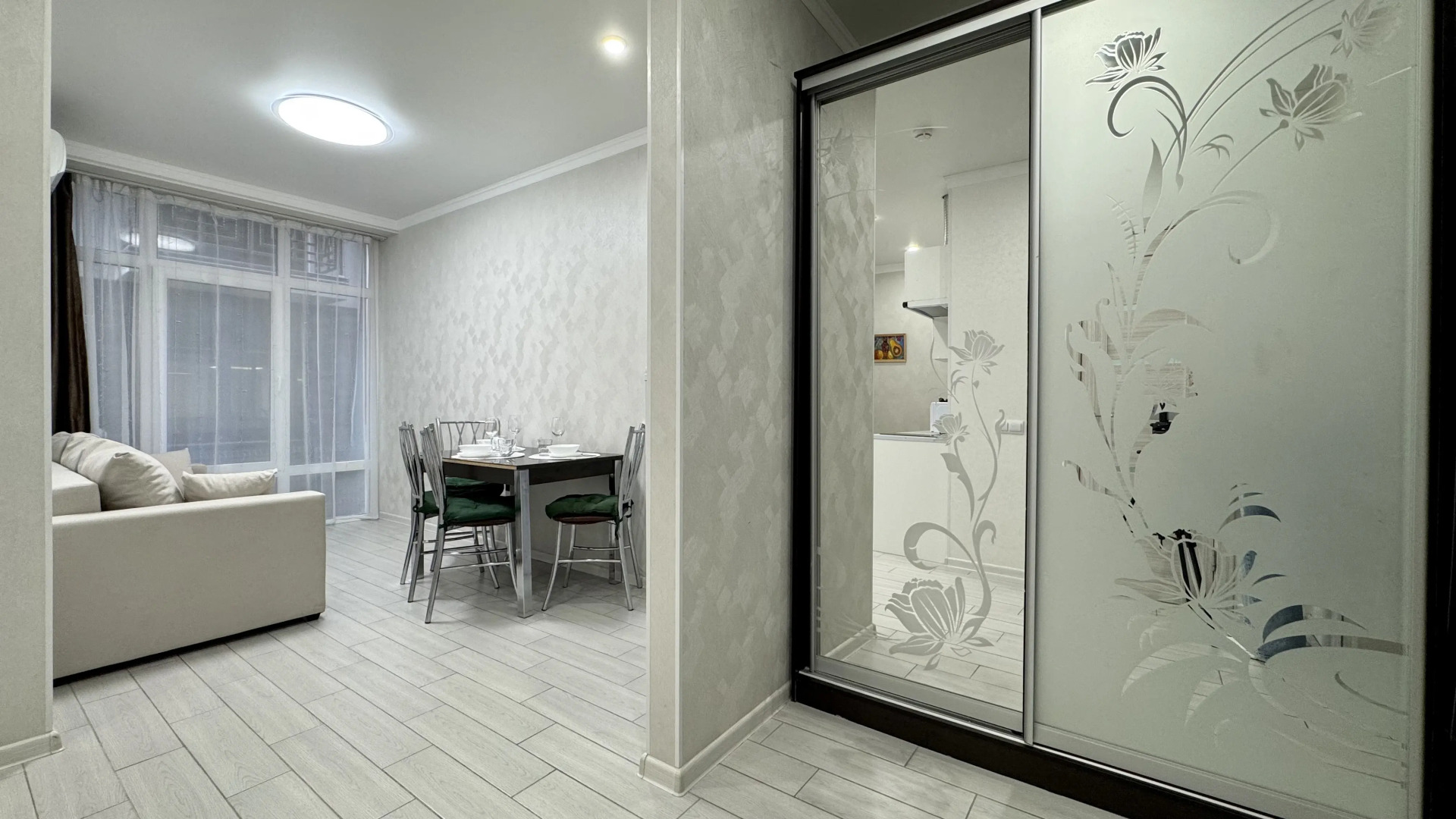 Квартира Евро 2-ком 01 у Казино я на Море